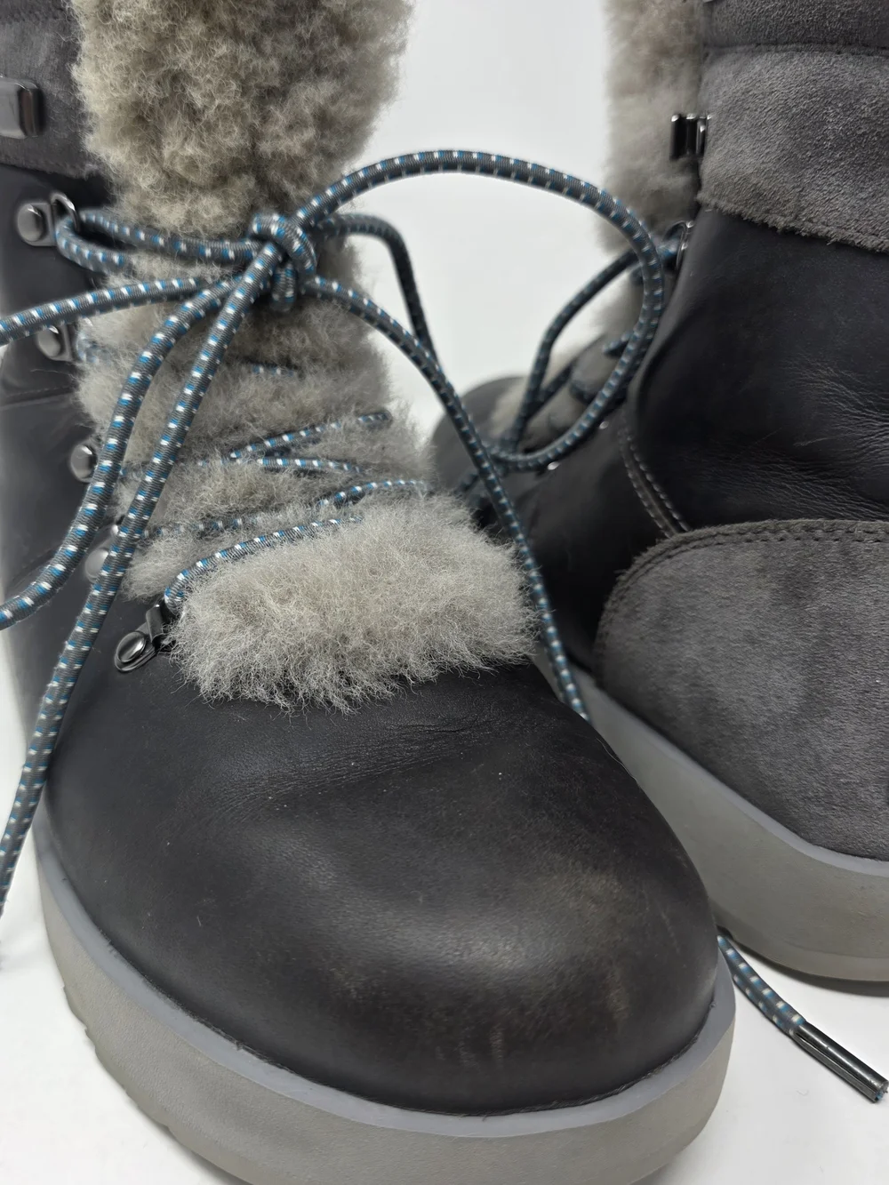 UGG Viki Waterproof Boots Gray Womens 8.5